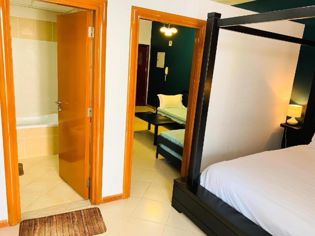 Royal Marina Inn Dubai Esterno foto